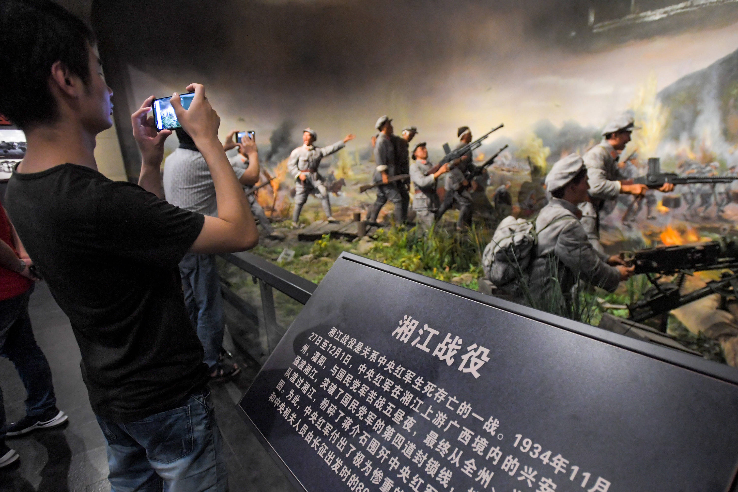包含劲旅对决：胜负直击，向着胜利前行，冠军无悔的词条