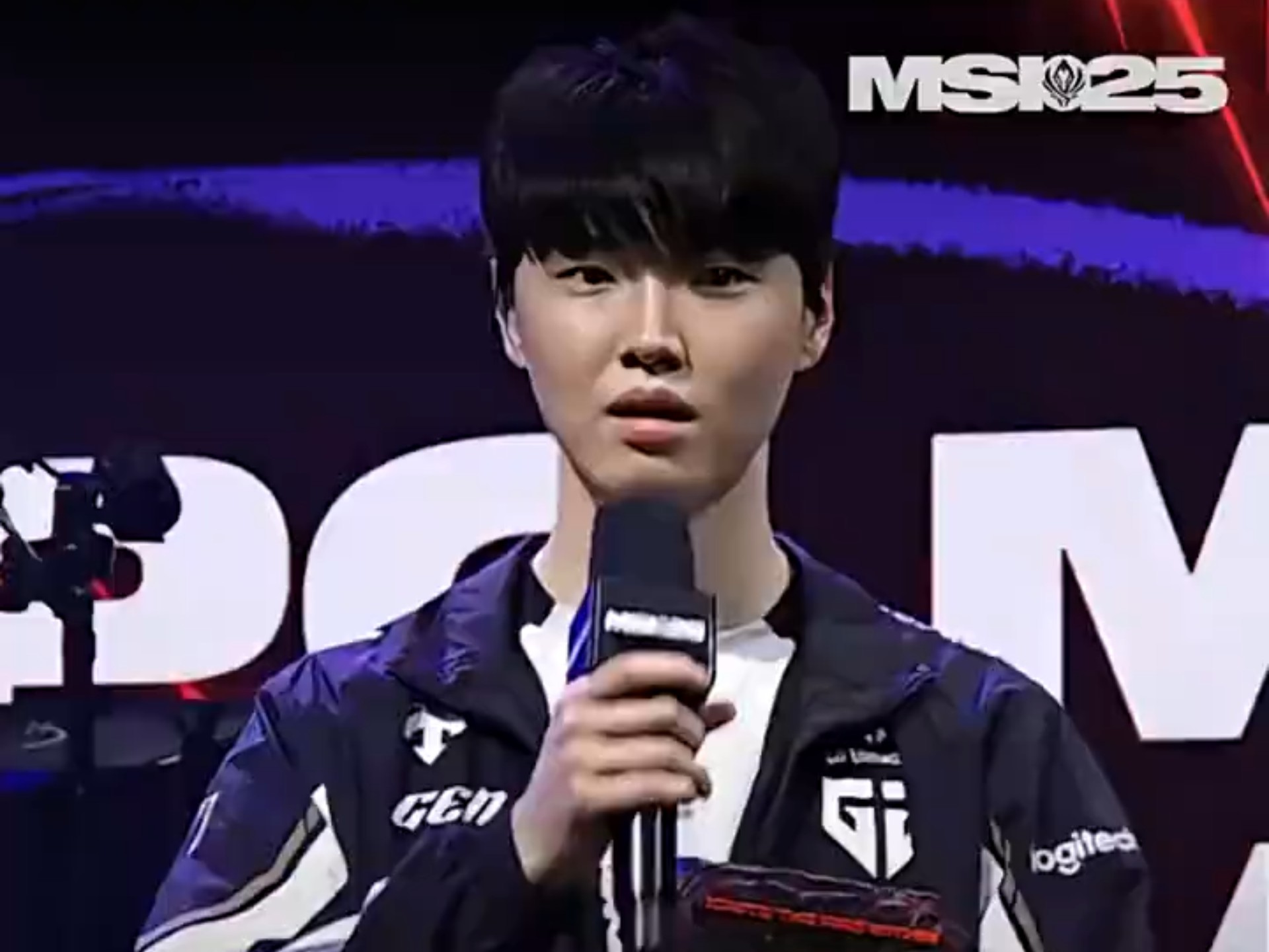 必威体育官网-包含LOL-MSI：GEN成功卫冕MSI冠军，Chovy拿到FMVP！的词条