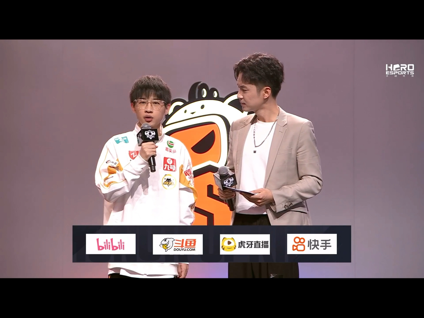 必威体育app-KPL收官日：狼队风箫紫幻首发冲连胜，WB生死局冲击S/A卡位赛的简单介绍