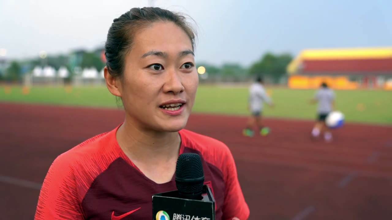 福州女足队士气高涨，取得卓越成绩