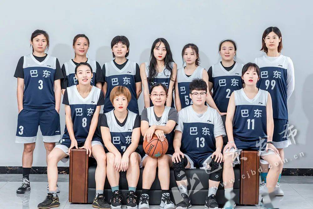 包含法国篮协与青年训练中心合作推出新项目的词条